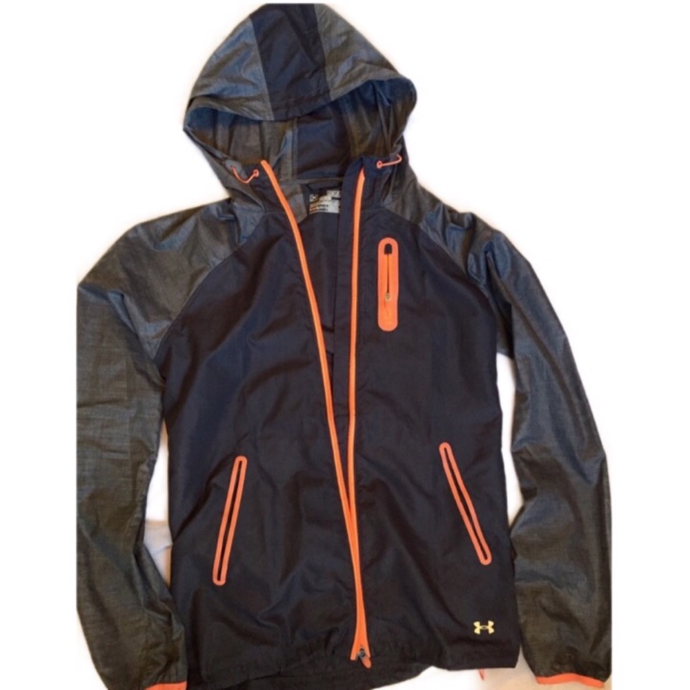 Under Armour women’s running jacket